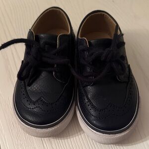 Janie and Jack navy Oxford sneakers
